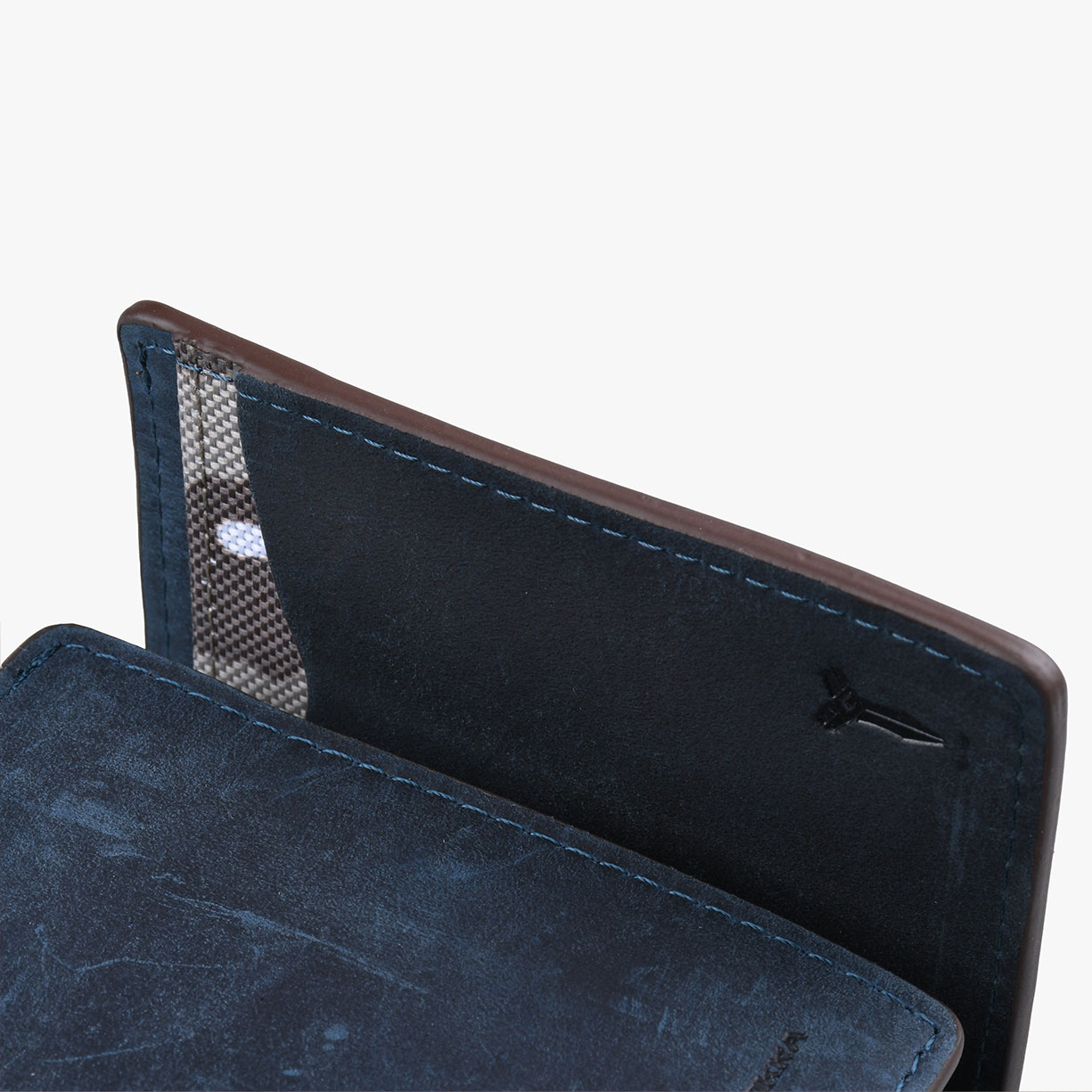 OIL WAX LEATHER SHORT WALLET