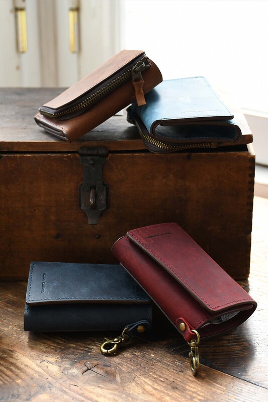 OIL WAX LEATHER SHORT WALLET