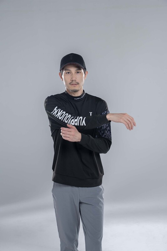 STRETCH PREMIUM CAMO MOCK NECK