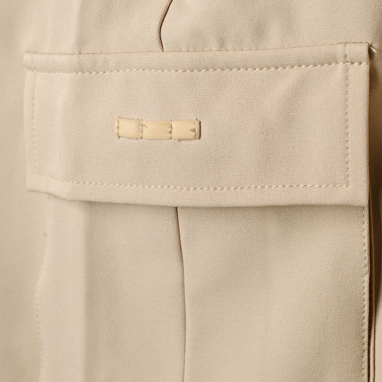 WOMEN’S CLASSY CREST SKIRT - Image 10