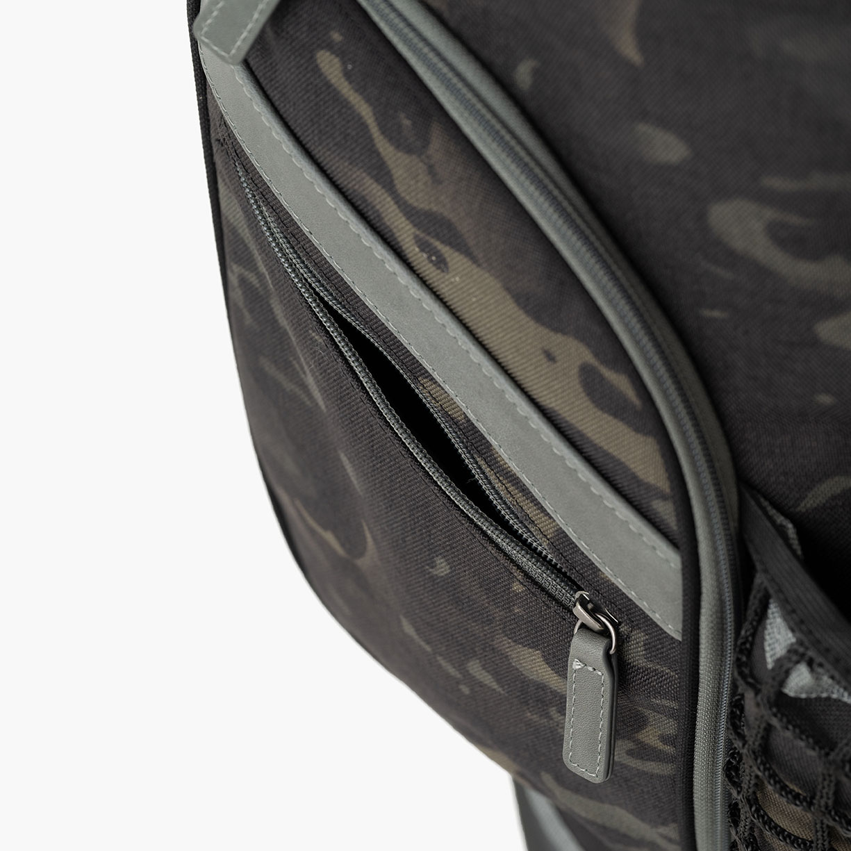 LUX CM | 9.0 STAND CADDIE BAG - MULTICAM BLACK - 画像 (19)